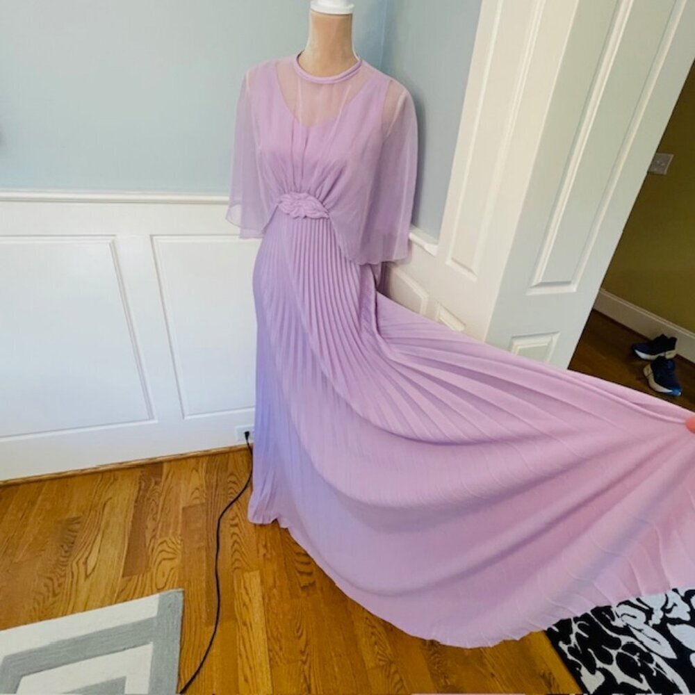 Vintage 1970's NOS Pleated Butterfly Batwing Cape Maxi Dress Lavender Small - Picture 4 of 10